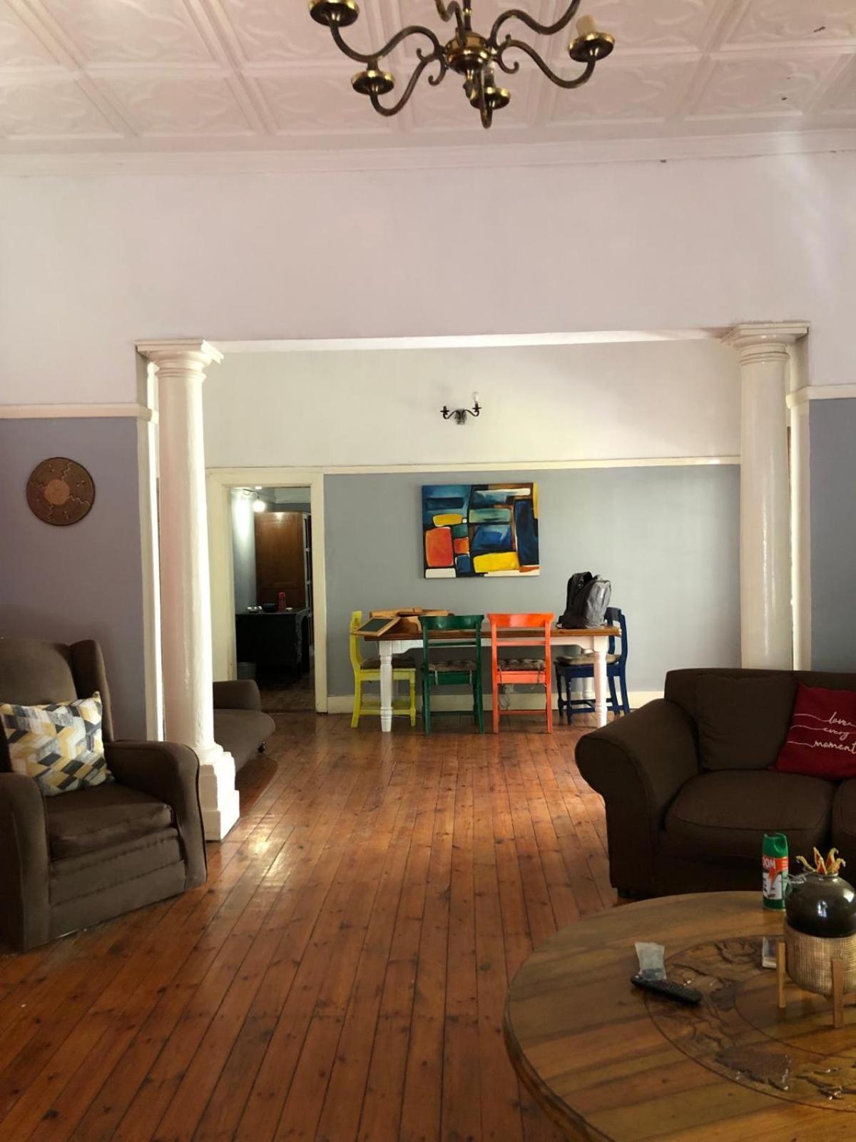 Choice Backpackers Lodge Bulawayo Luaran gambar