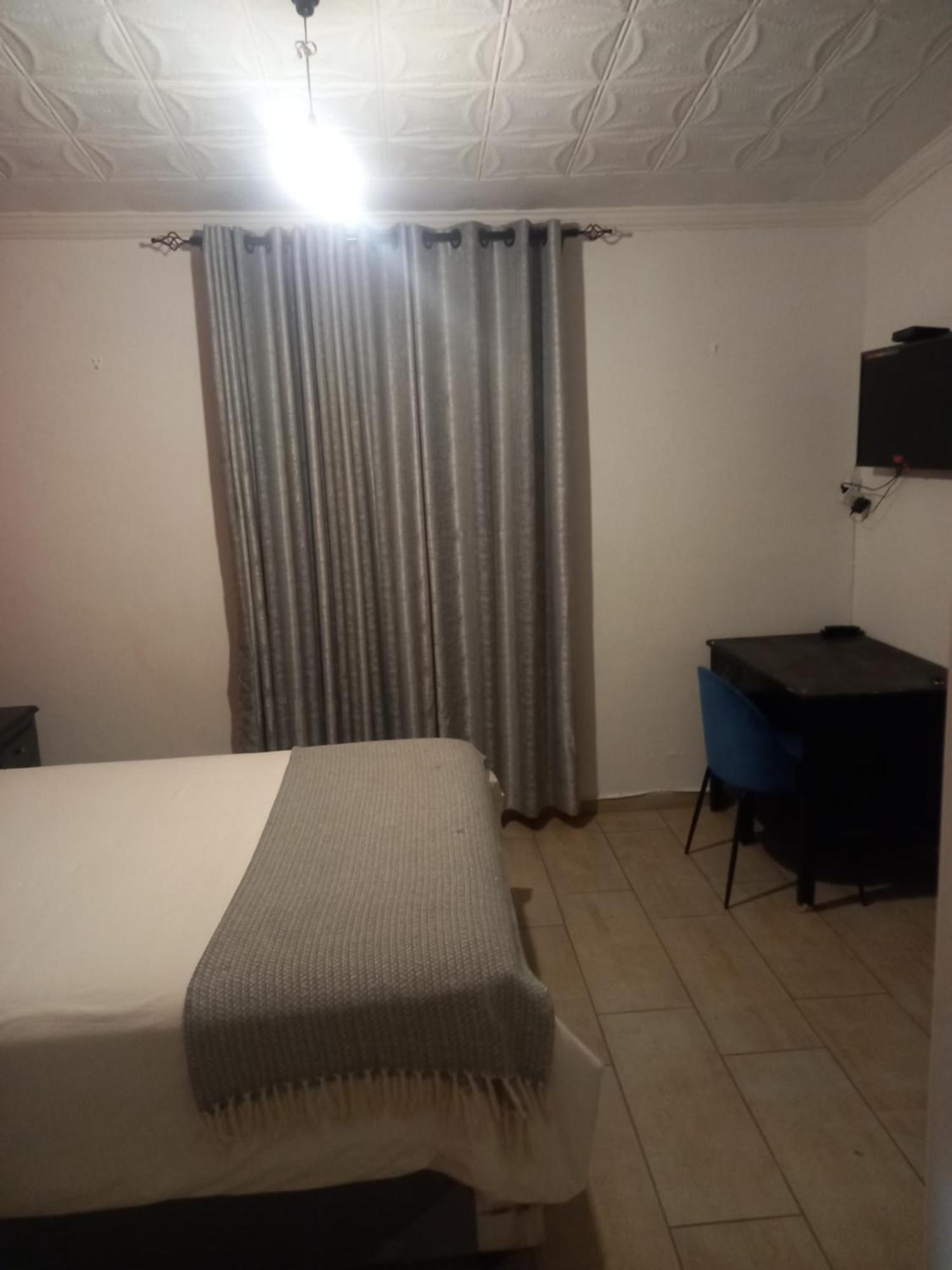 Choice Backpackers Lodge Bulawayo Luaran gambar