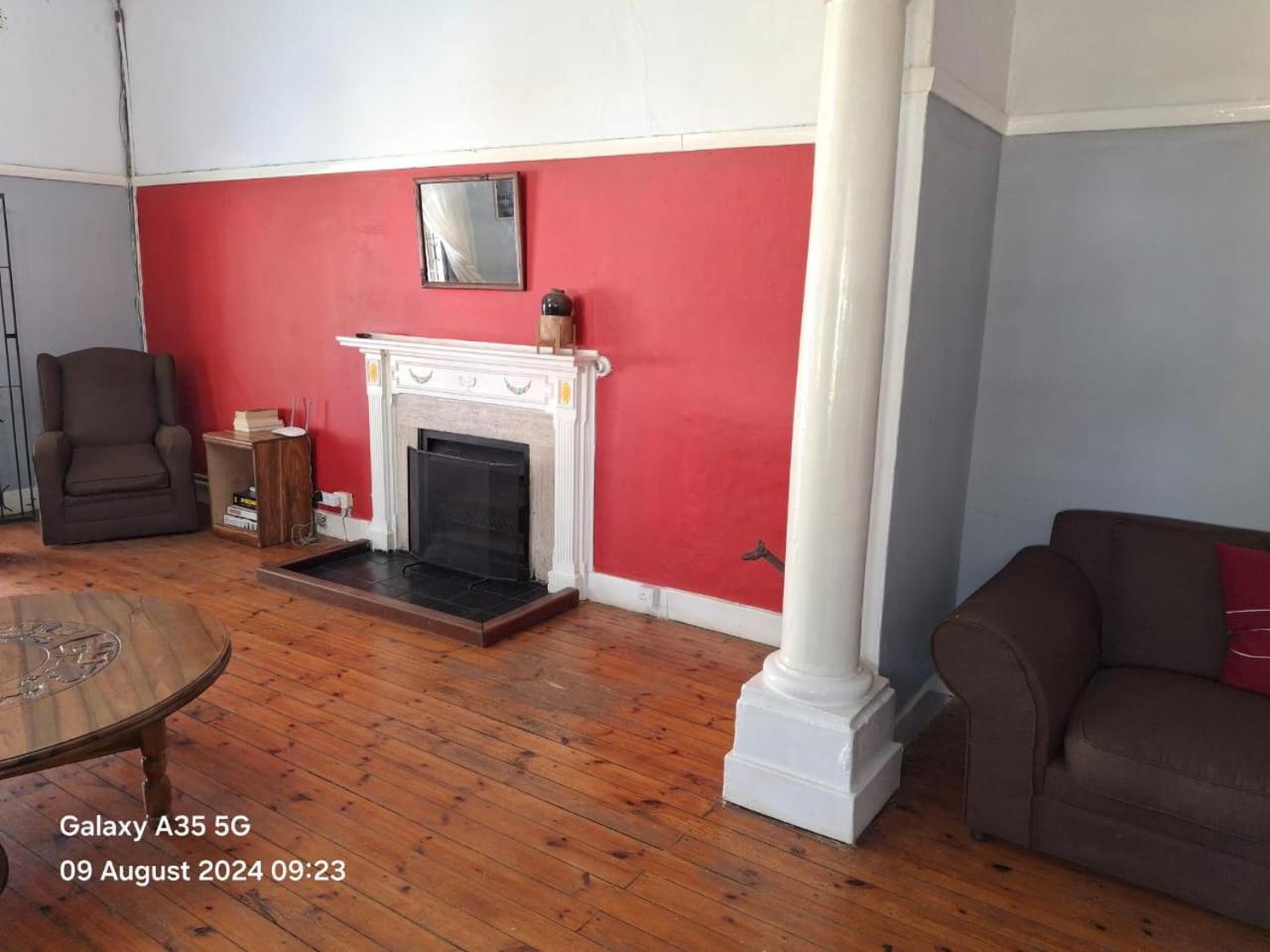 Choice Backpackers Lodge Bulawayo Luaran gambar