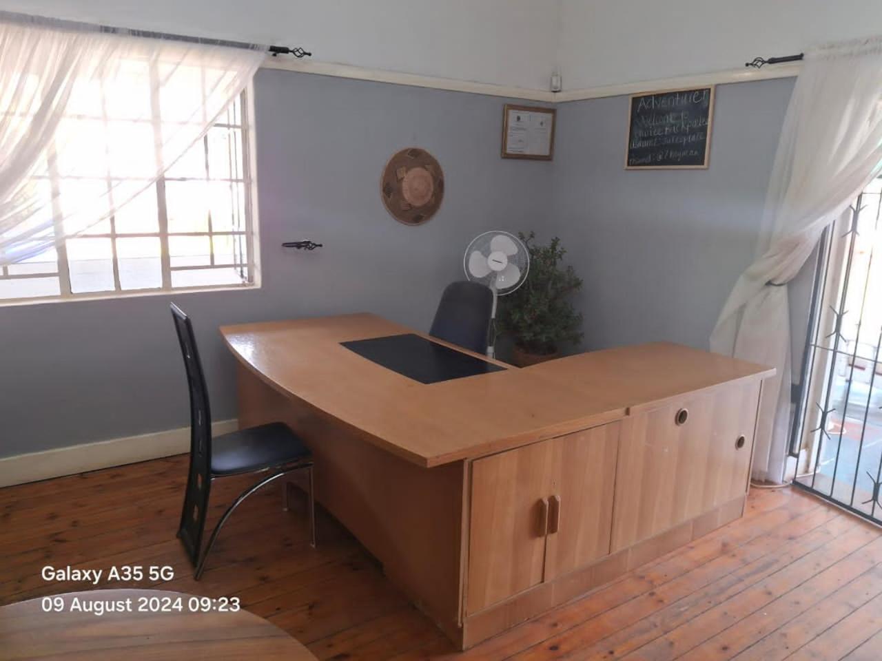 Choice Backpackers Lodge Bulawayo Luaran gambar